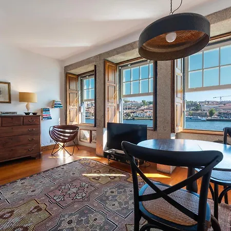 Premium River View I *