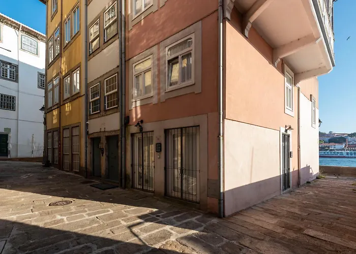 Апартаменты Premium River View I *