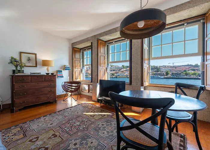 Premium River View I *